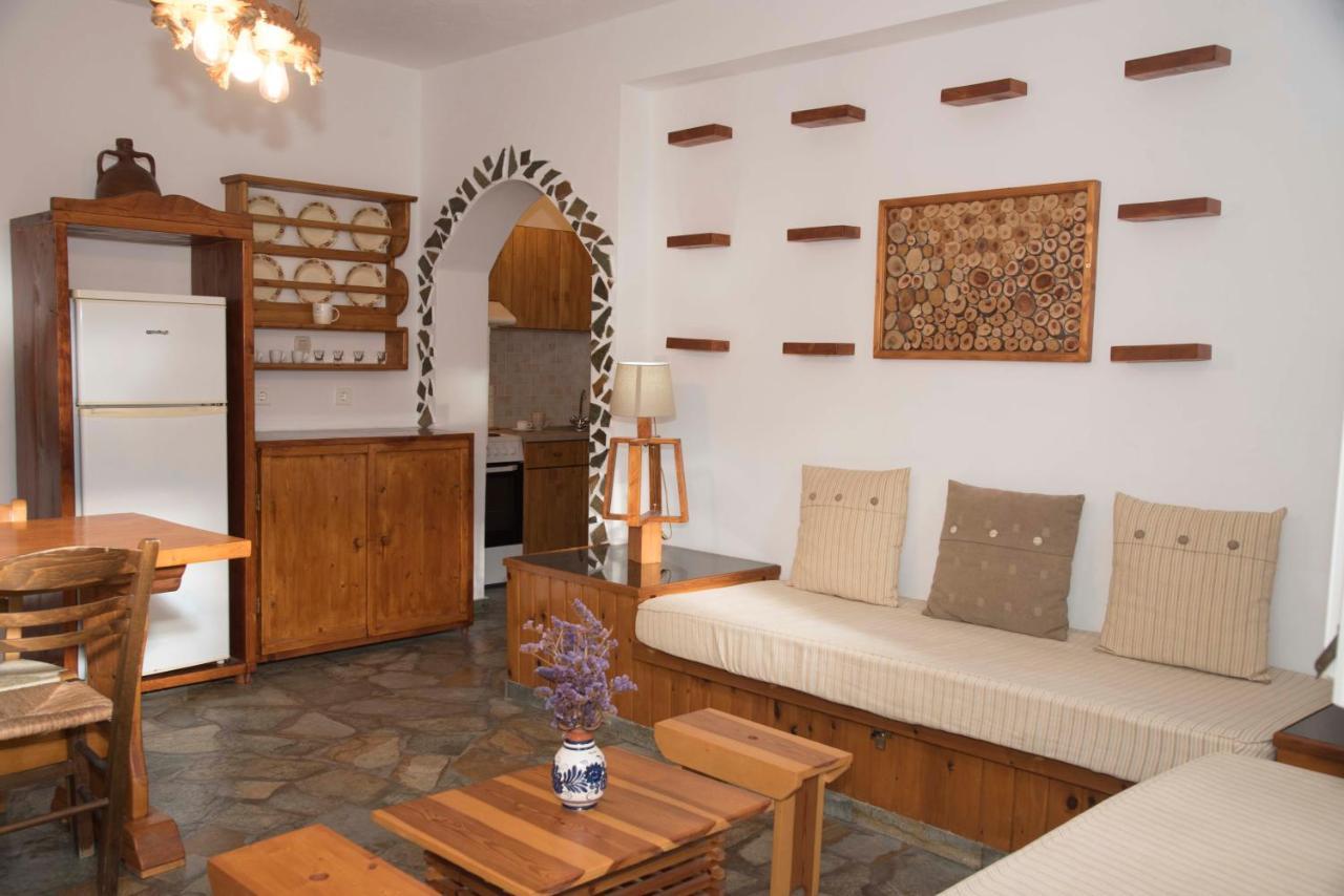 Papafragas Studios Pachaina Екстериор снимка